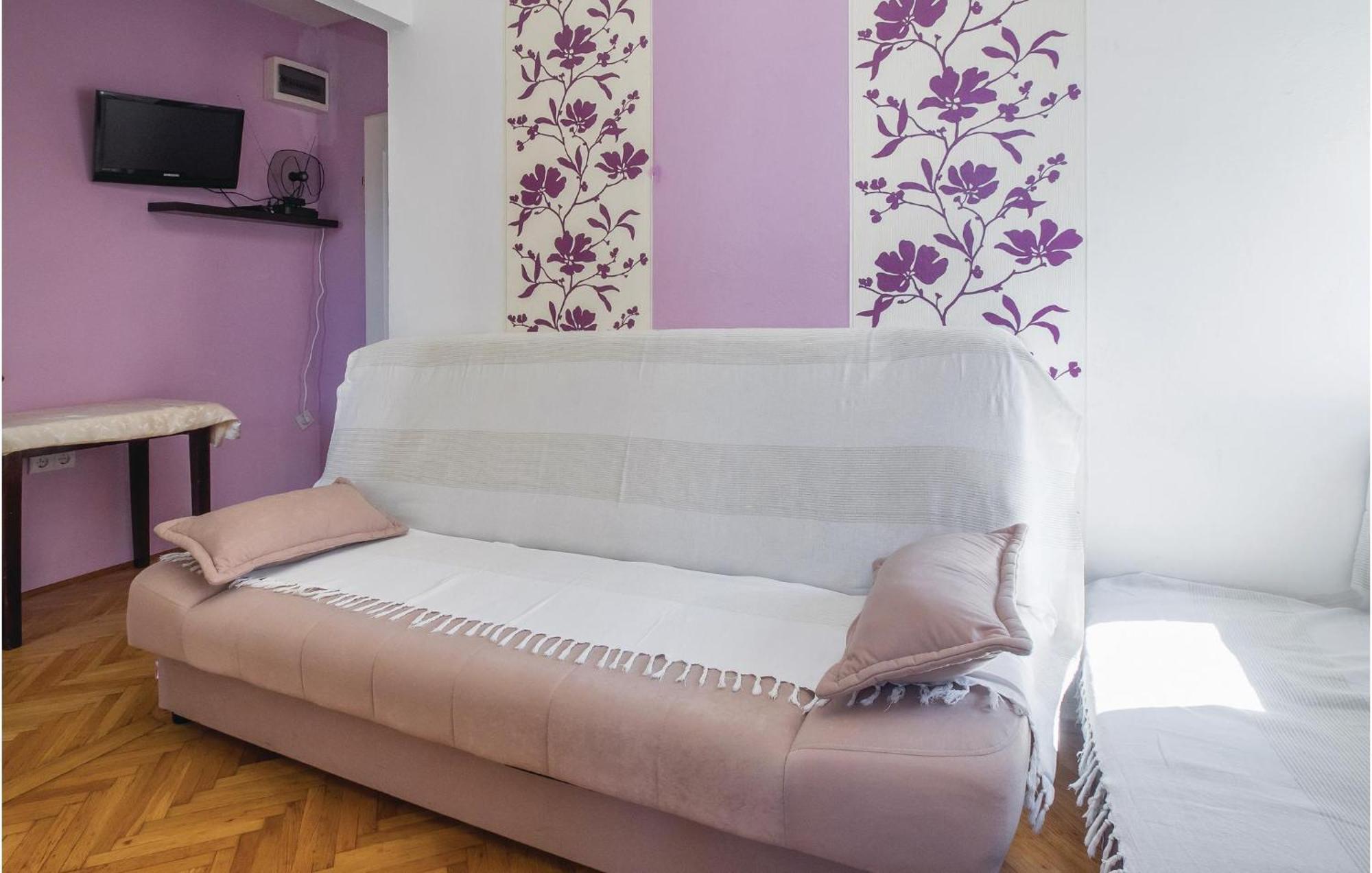 Amazing Apartment In Split With Kitchen Eksteriør billede